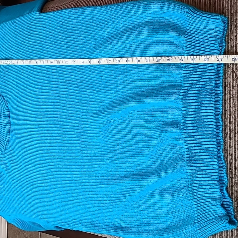 Handknit Mock Neck Sweater - Picture 8 of 9